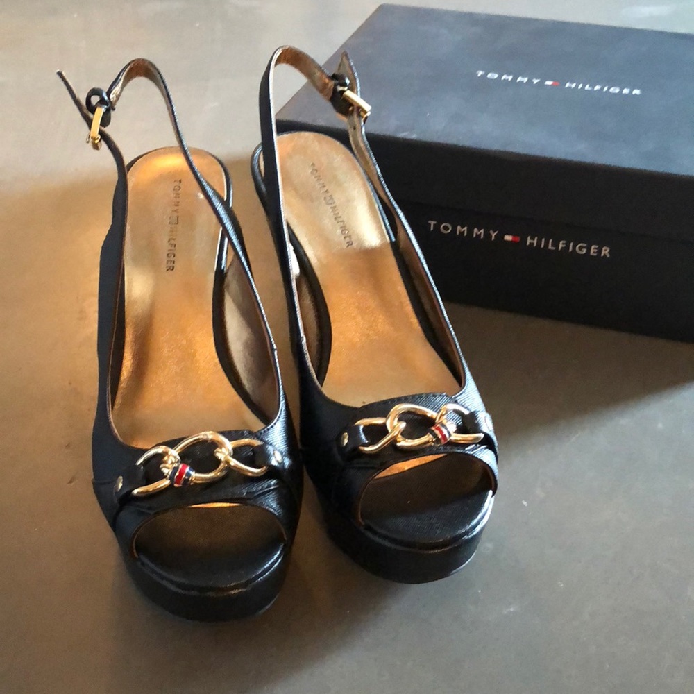 Tommy Hilfiger -black leather wedge heels- size 7